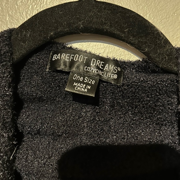 Barefoot Dreams® Cliffside Fuzzy Soft Cardigan One Size - Picture 5 of 6